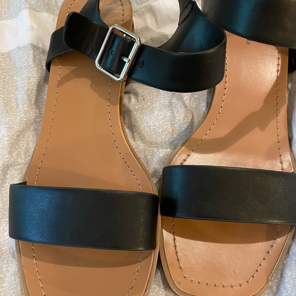 Soda strappy sandals